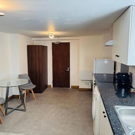 Hotel 24-7 Express Newport  Ngoại thất bức ảnh