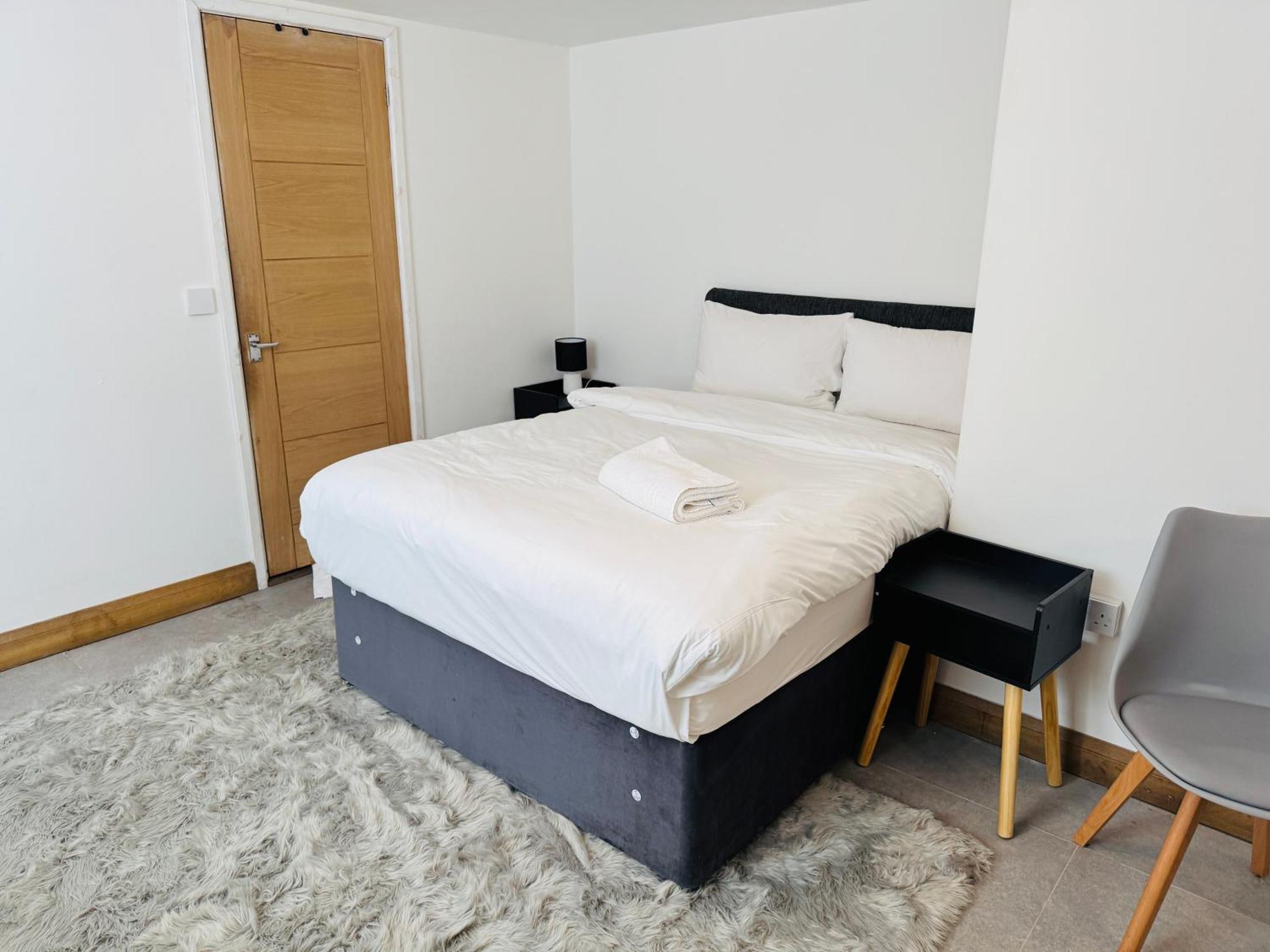 Hotel 24-7 Express Newport  Ngoại thất bức ảnh