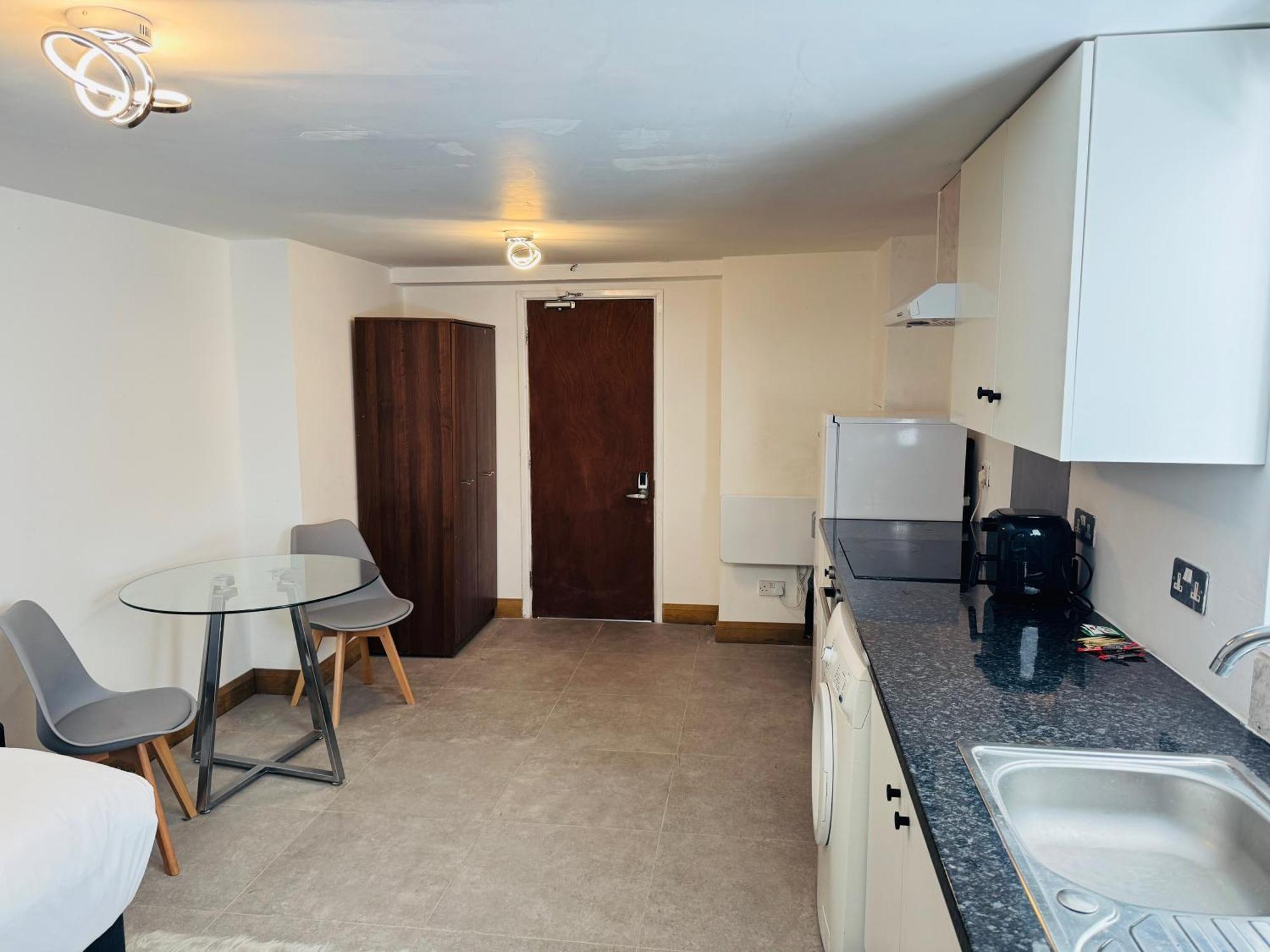 Hotel 24-7 Express Newport  Ngoại thất bức ảnh